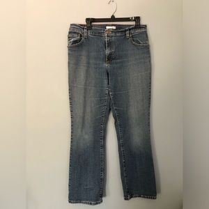Levi’s 550 Relaxed Fit Women’s Blue Jeans Size 14 M !!